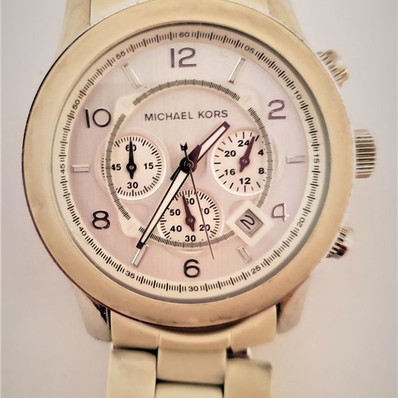 Michael Kors Chronograph Men's Watch - Picture 2 of 4